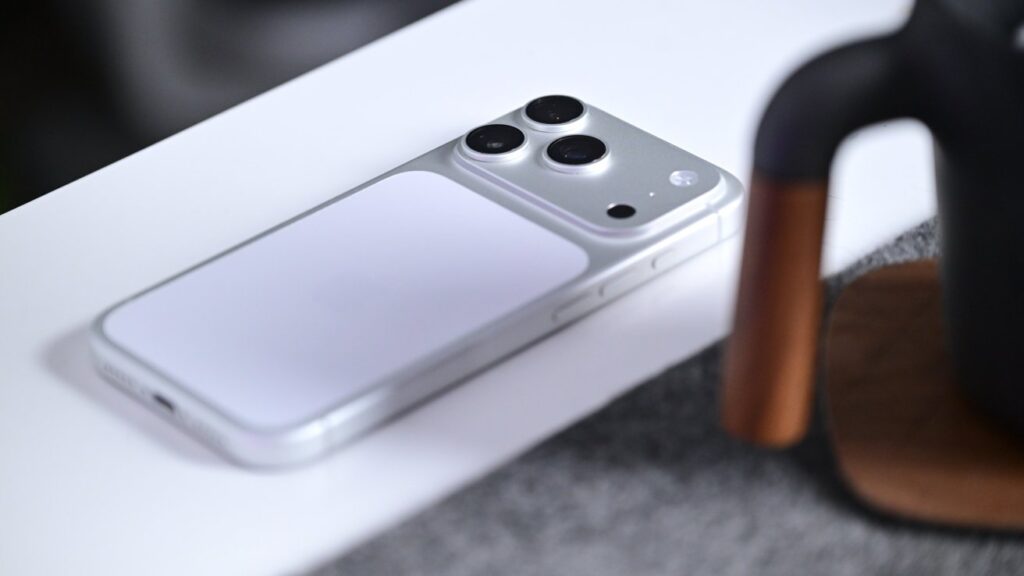 Apple Insider Digest: April ,