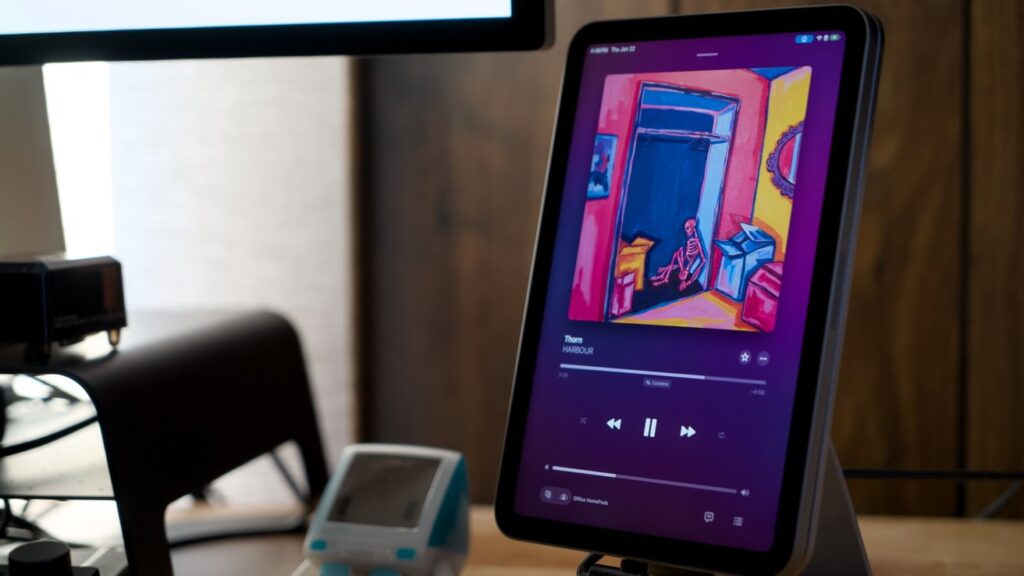 Apple Insider Digest: April ,